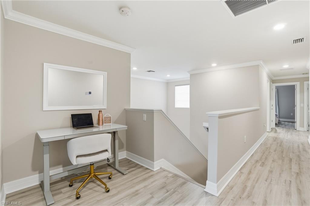 AVERY SQUARE - Residential