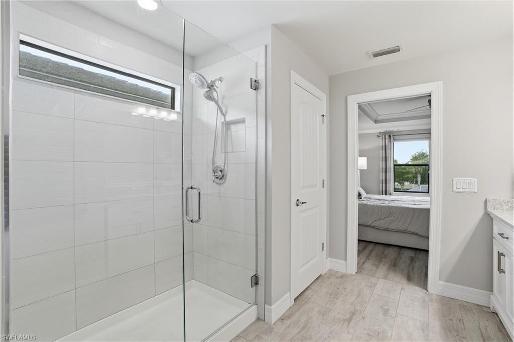 AVERY SQUARE - Residential