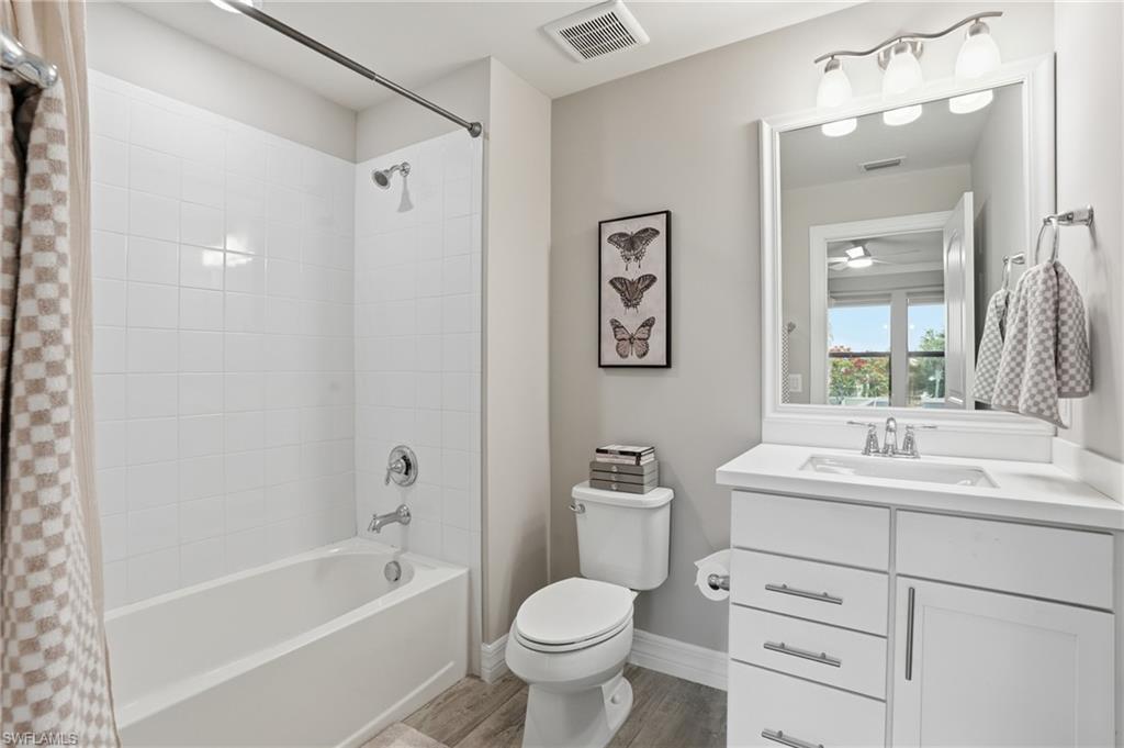 AVERY SQUARE - Residential