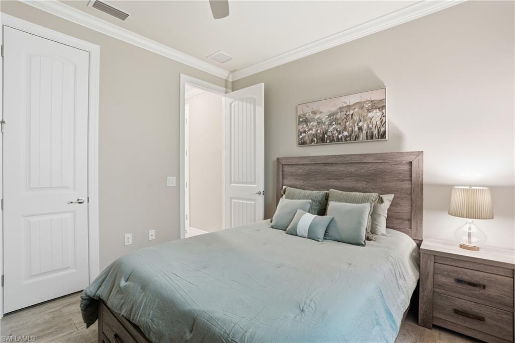 AVERY SQUARE - Residential