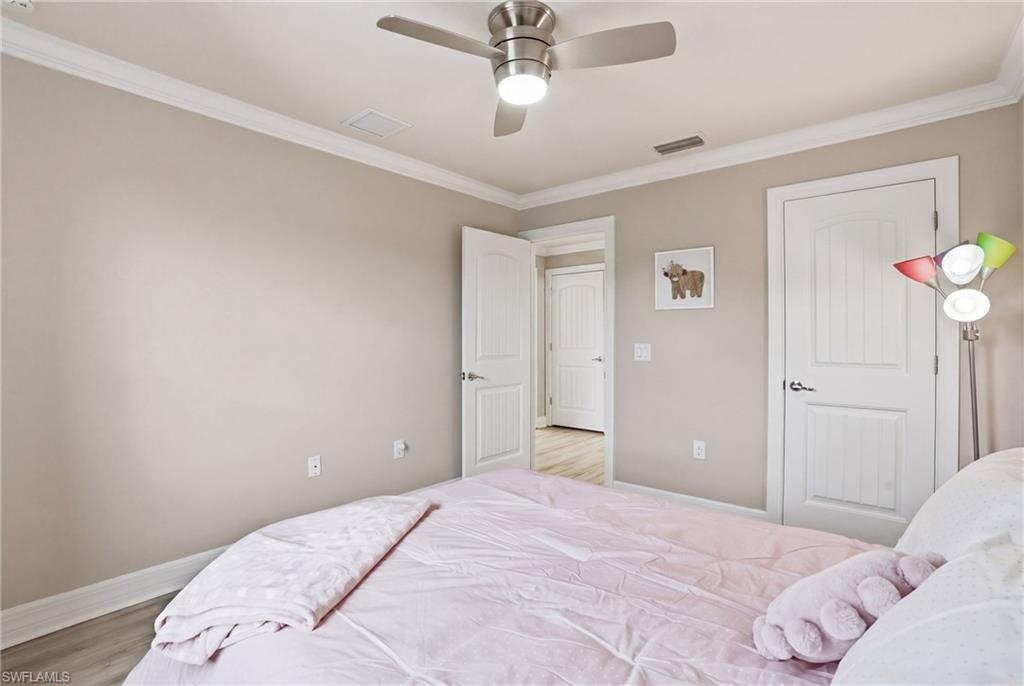 AVERY SQUARE - Residential