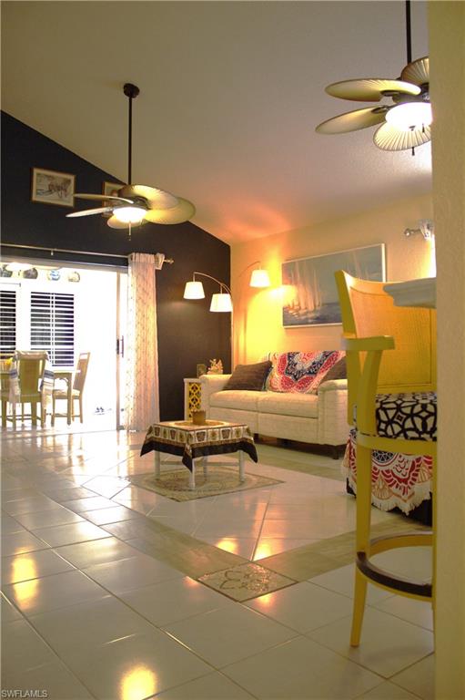 VILLAS AT FOUNTAIN LAKES - Residential