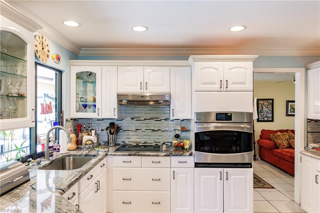 WILLOUGHBY ACRES - Residential