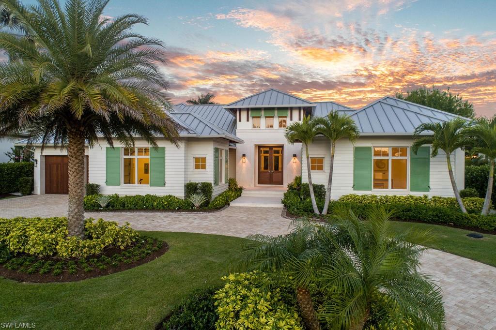 MOORINGS - Residential