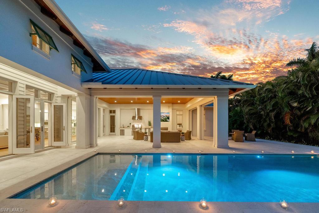 MOORINGS - Residential