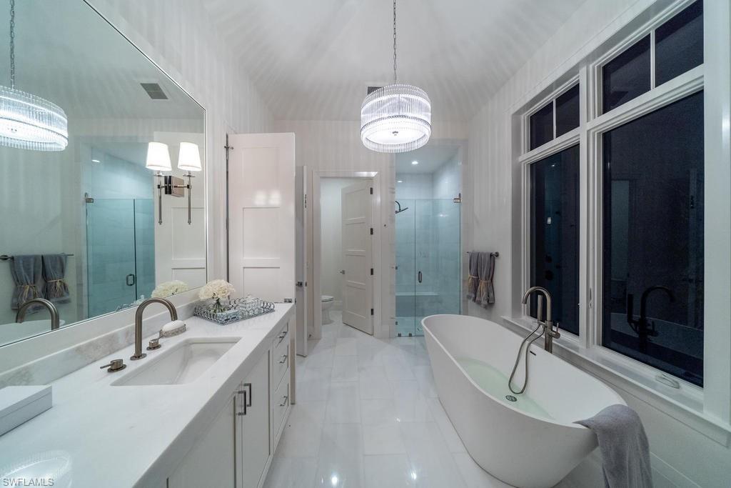 MOORINGS - Residential