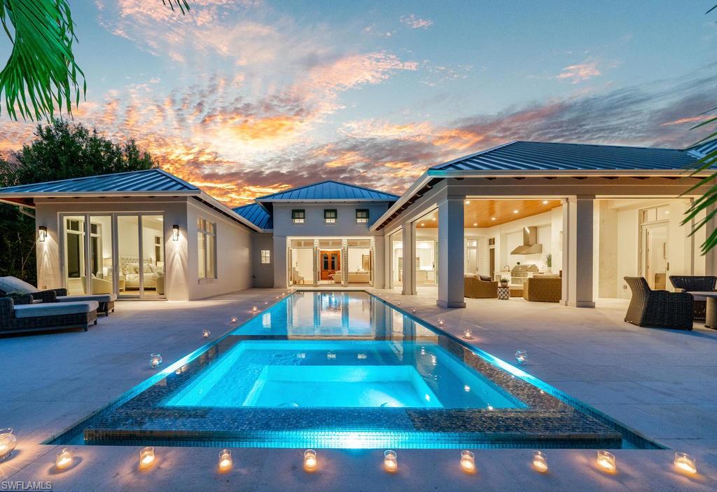 MOORINGS - Residential