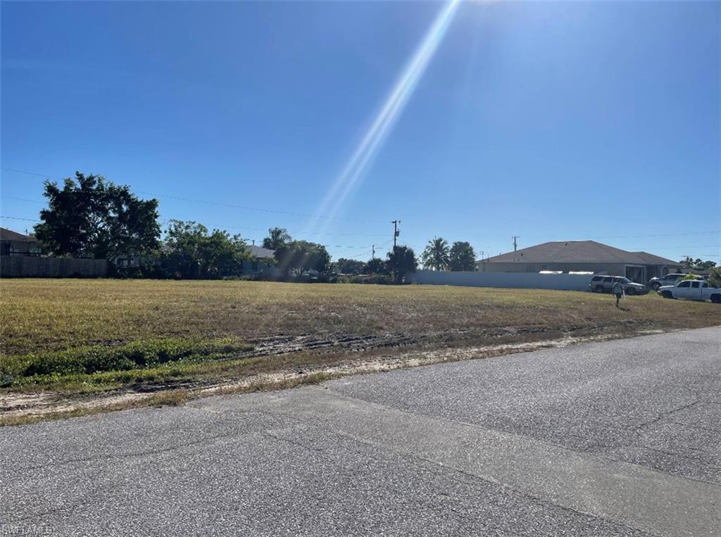CAPE CORAL - Land