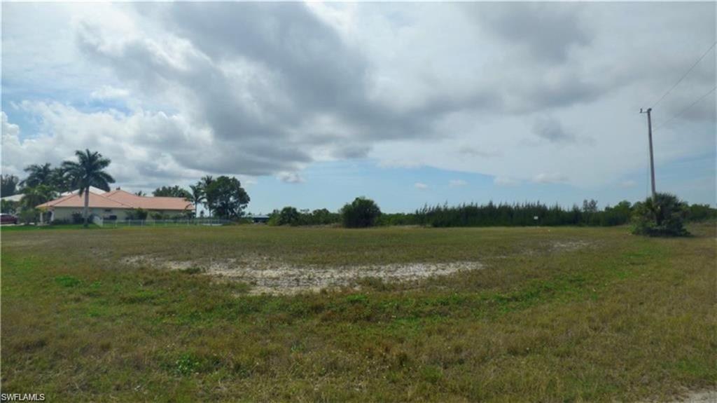 CAPE CORAL - Land