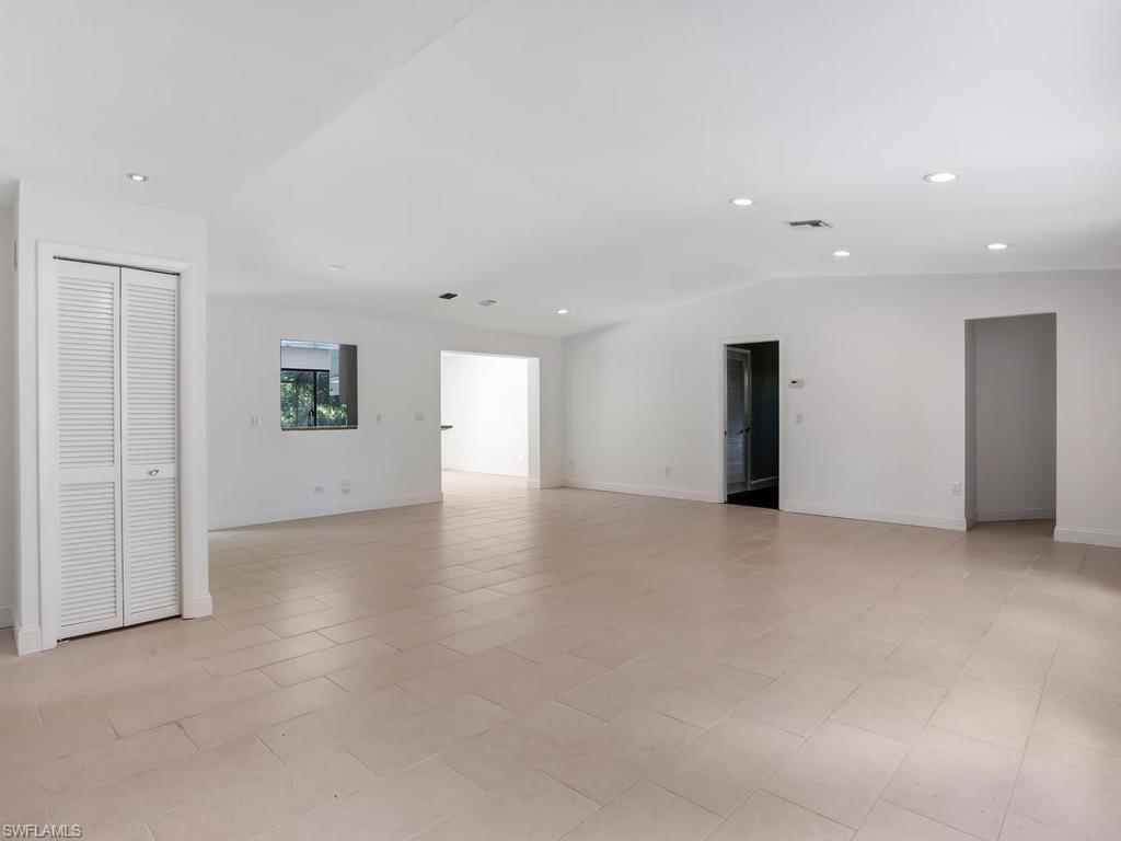 PINE RIDGE - Residential