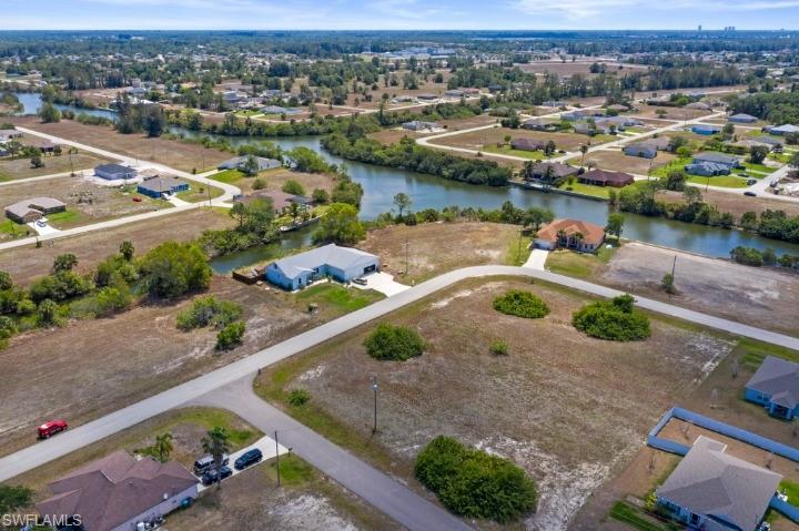 CAPE CORAL - Land