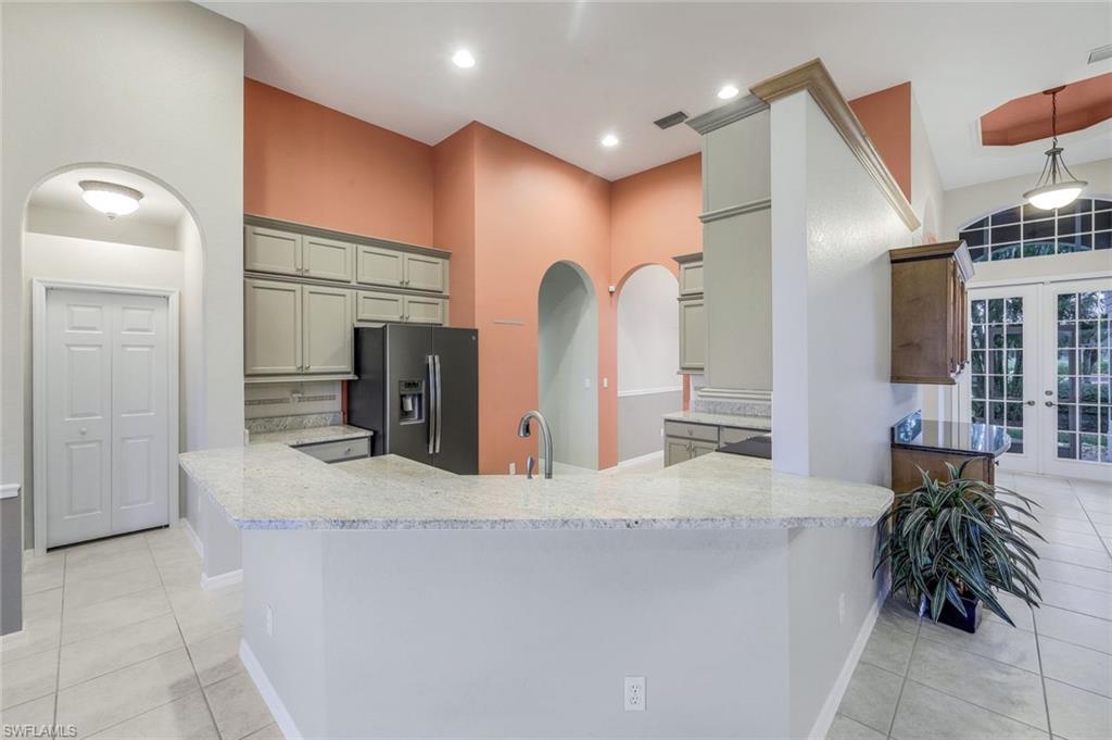 ROYAL PALM GOLF ESTATES - Residential Lease