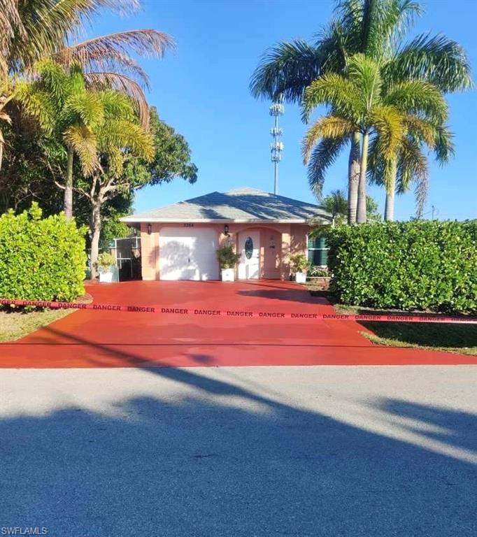 NAPLES MANOR - Residential