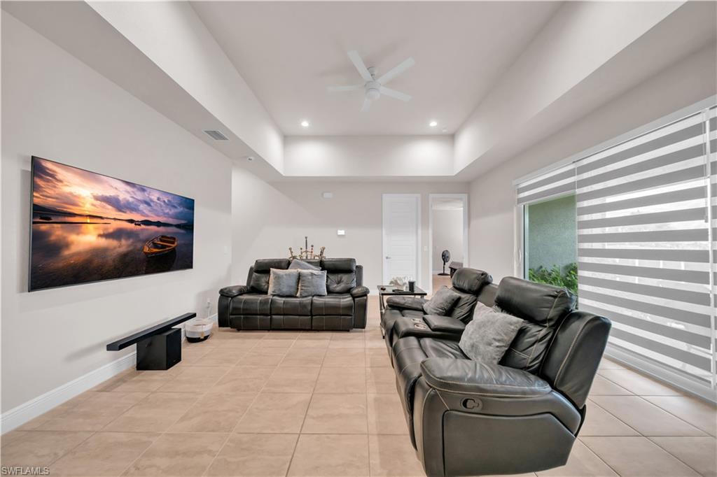 BANYAN VILLAGE - Residential