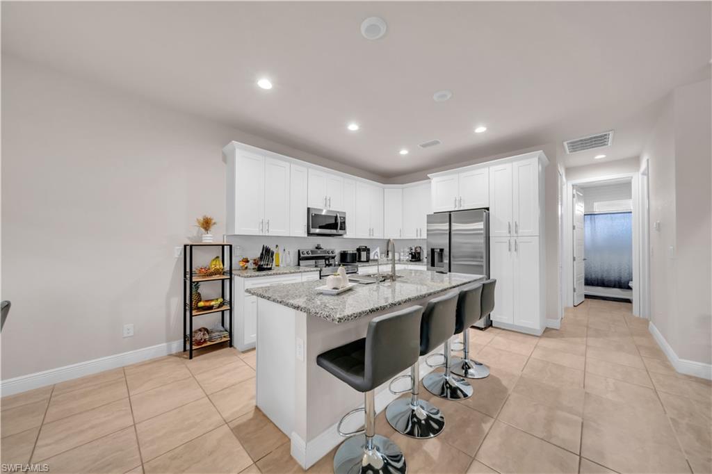 BANYAN VILLAGE - Residential