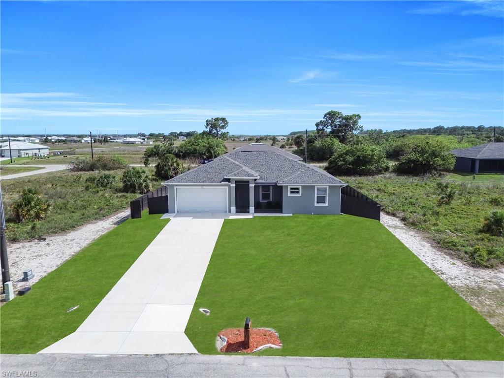 BANYAN VILLAGE - Residential