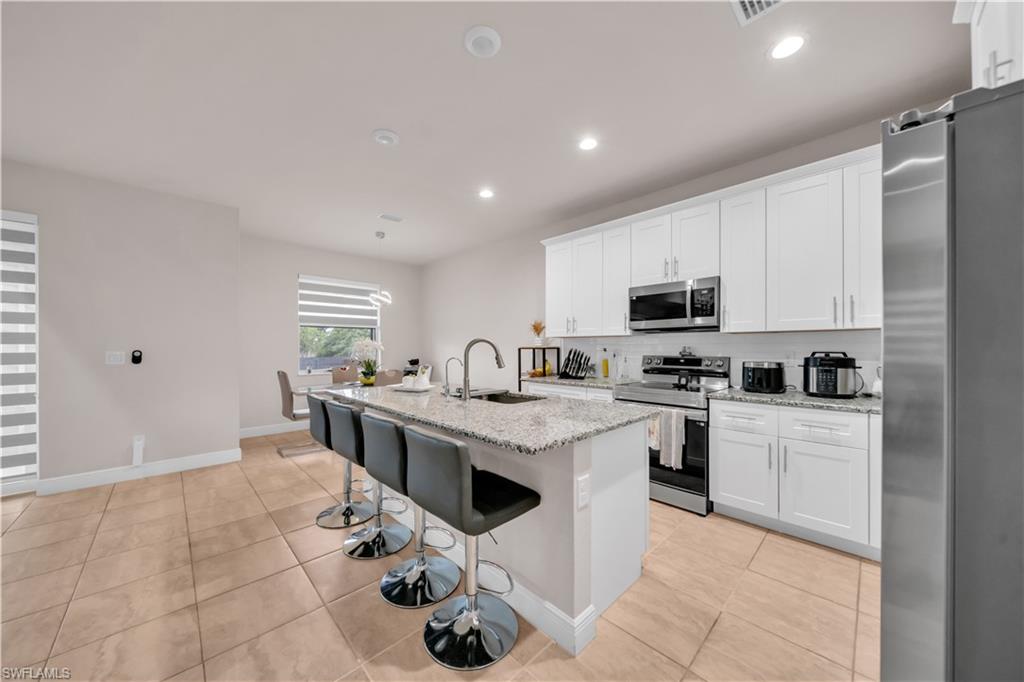 BANYAN VILLAGE - Residential