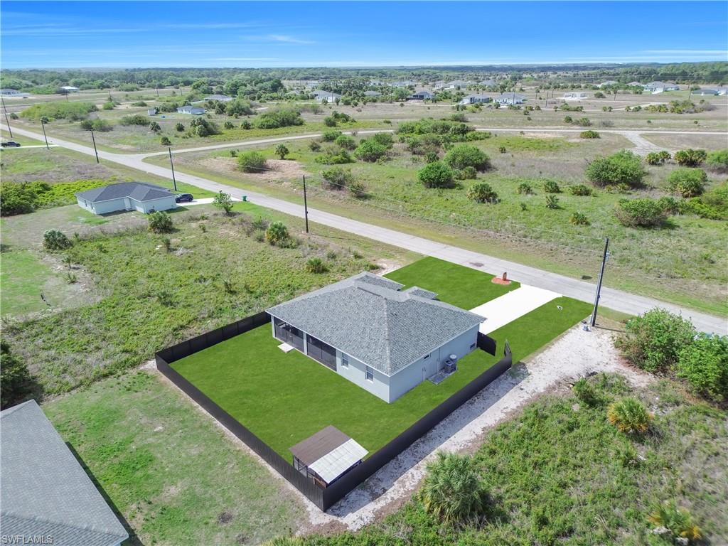 BANYAN VILLAGE - Residential