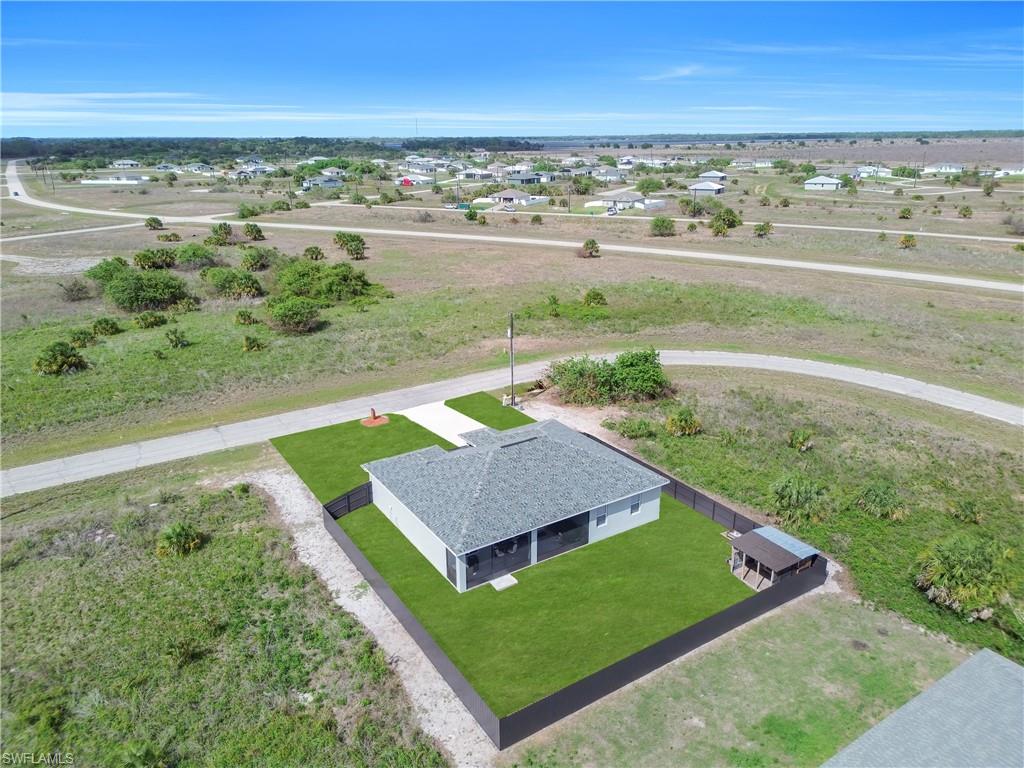 BANYAN VILLAGE - Residential