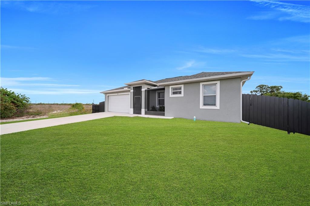 BANYAN VILLAGE - Residential