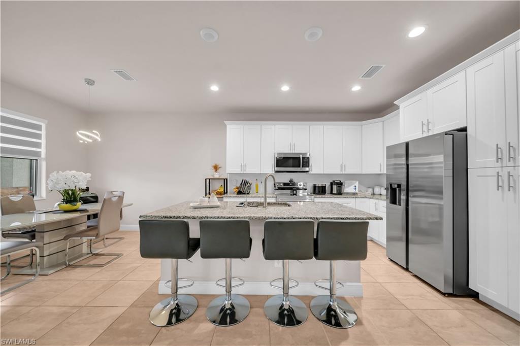 BANYAN VILLAGE - Residential