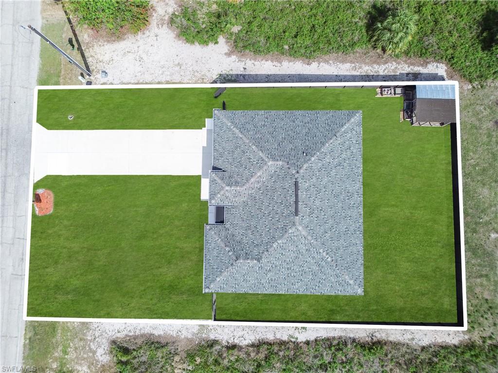 BANYAN VILLAGE - Residential