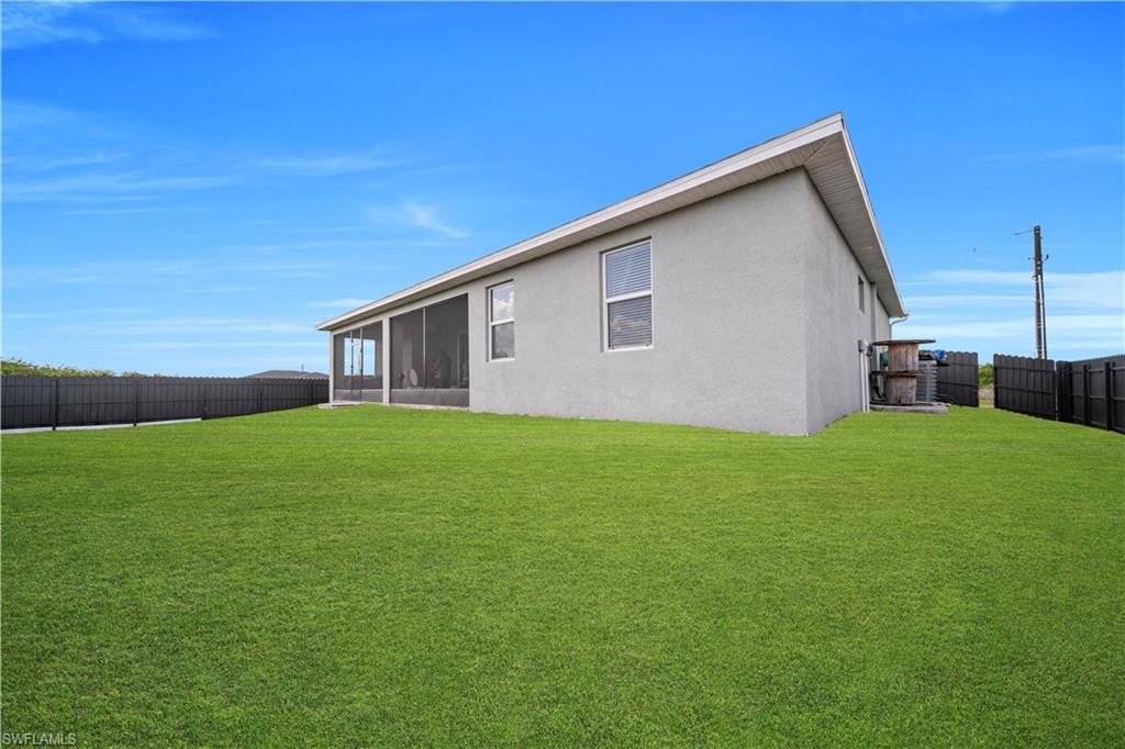 BANYAN VILLAGE - Residential