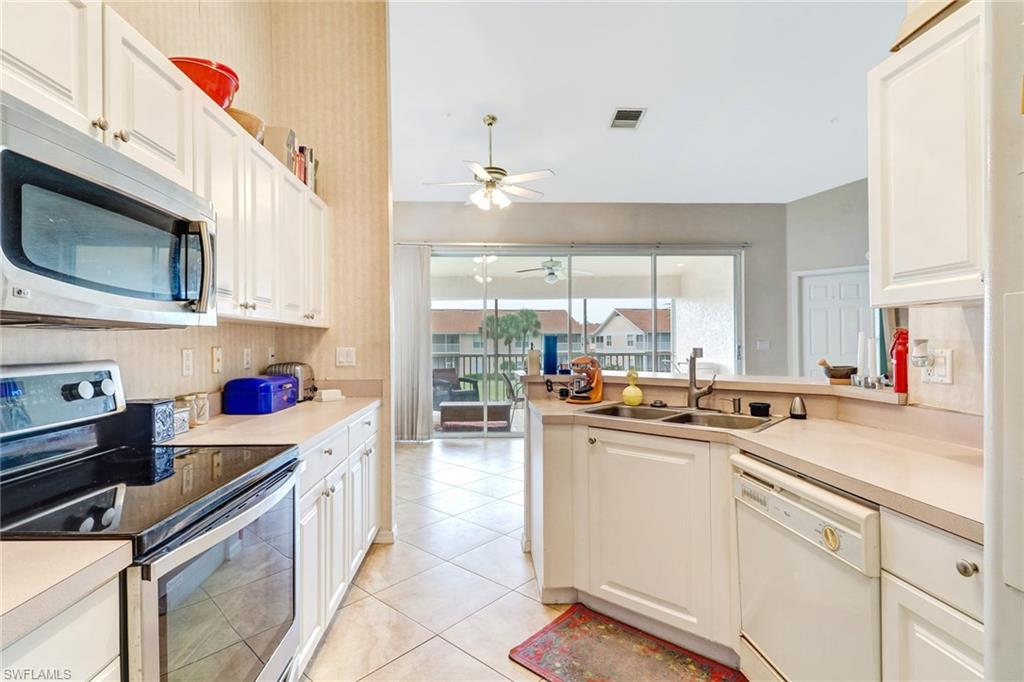 EDGEWATER AT CARLTON LAKES - Residential