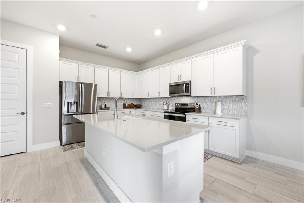 AVALON PARK - Residential