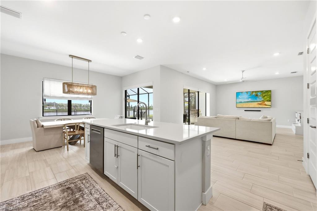 AVALON PARK - Residential