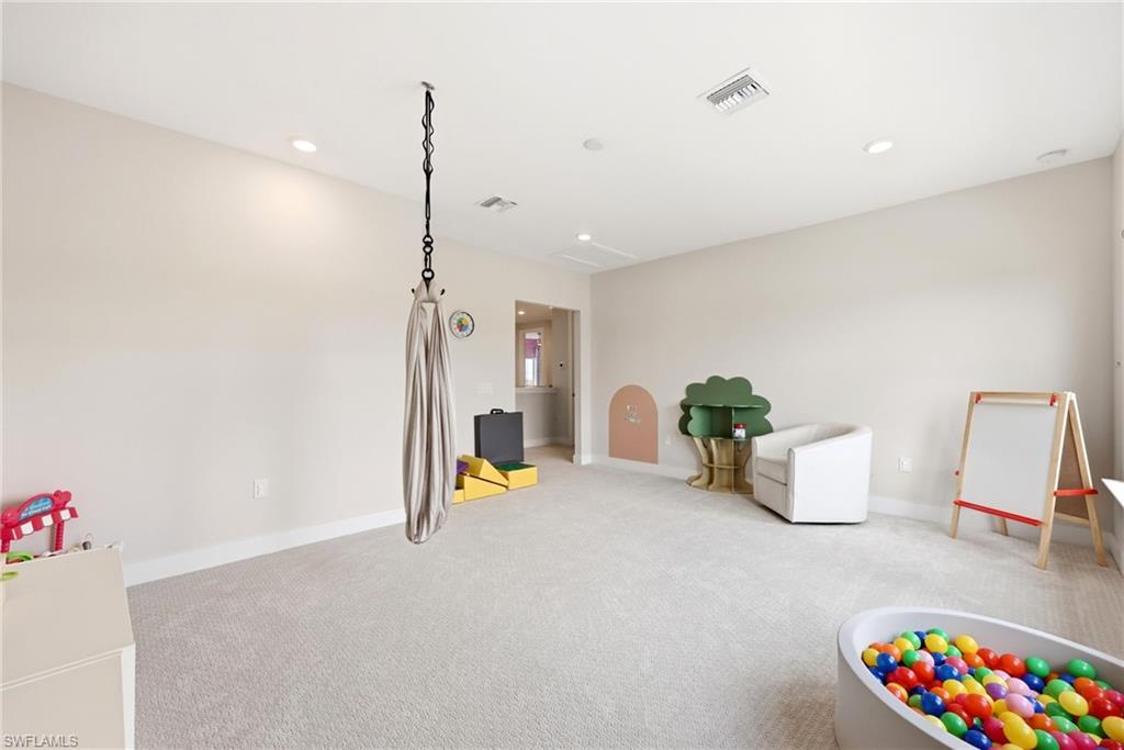 AVALON PARK - Residential