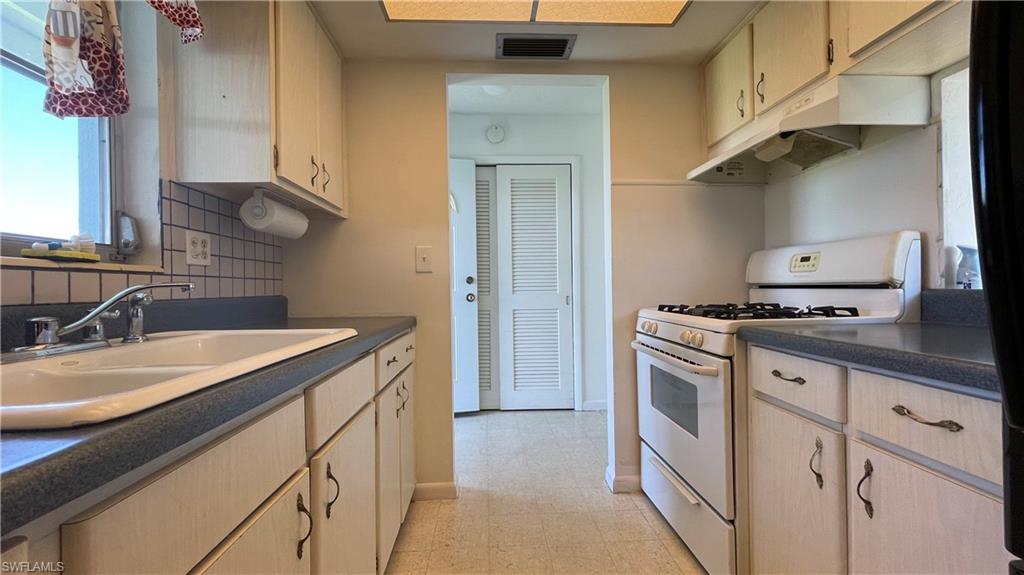 CAMILLE GARDENS - Residential