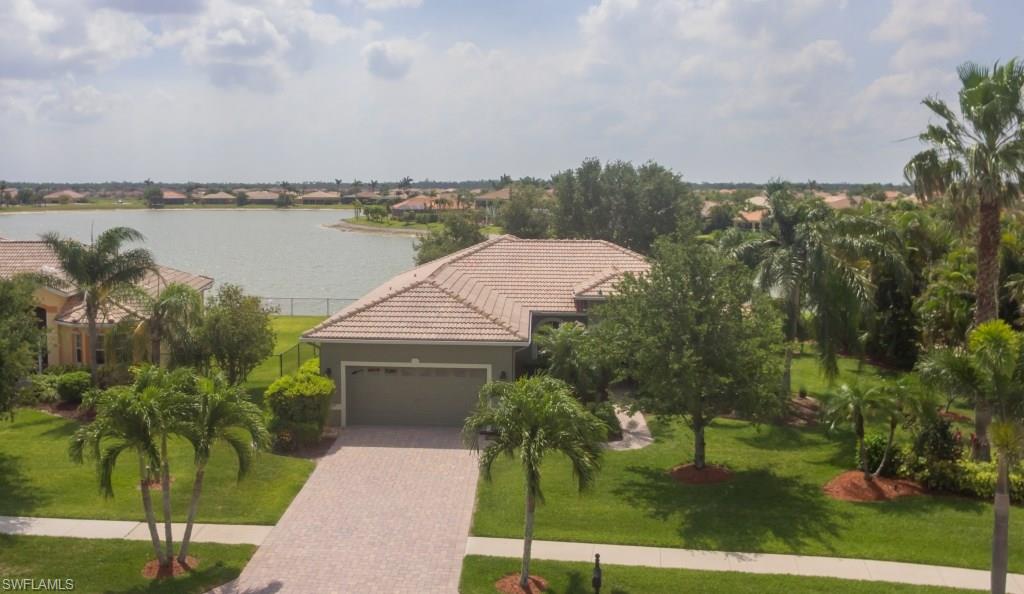 VALENCIA LAKES - Residential
