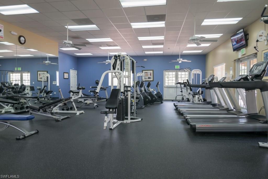 VALENCIA LAKES - Residential