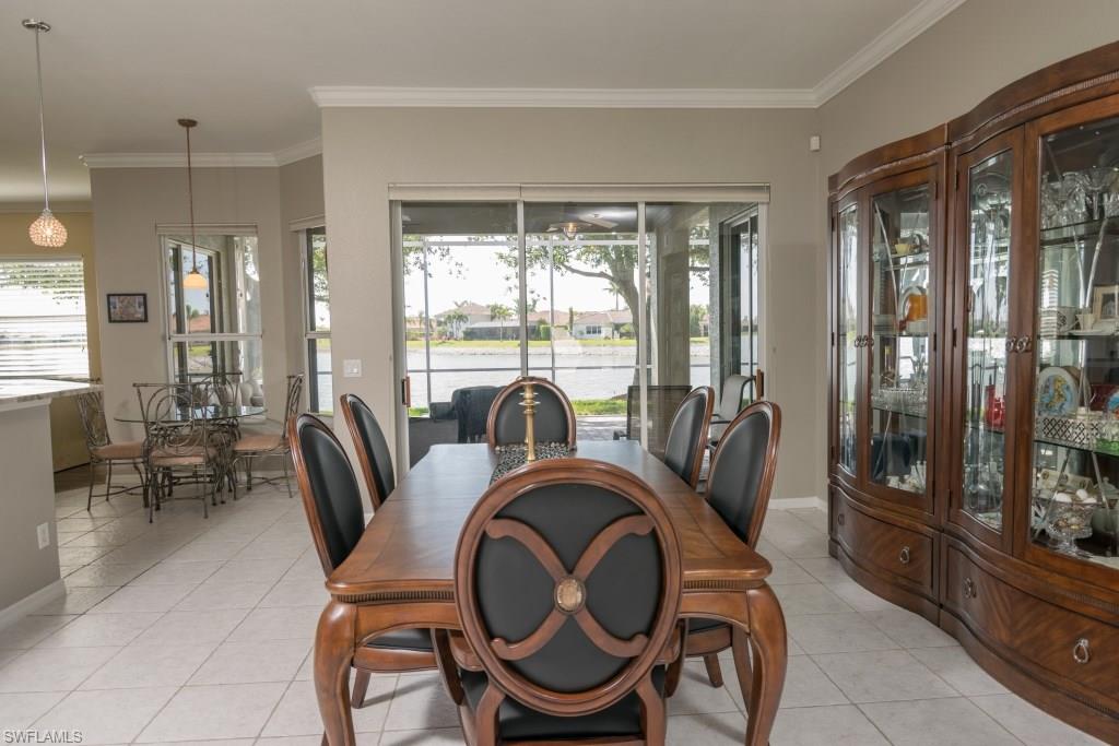 VALENCIA LAKES - Residential