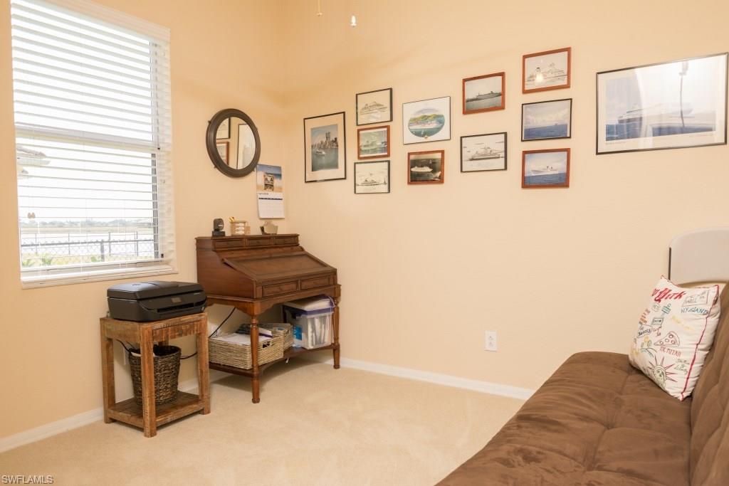 VALENCIA LAKES - Residential