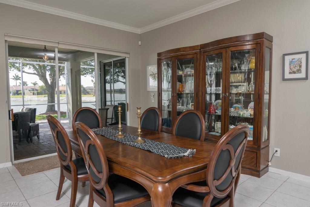 VALENCIA LAKES - Residential