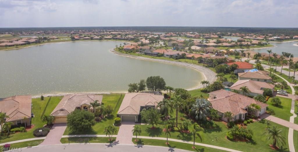 VALENCIA LAKES - Residential