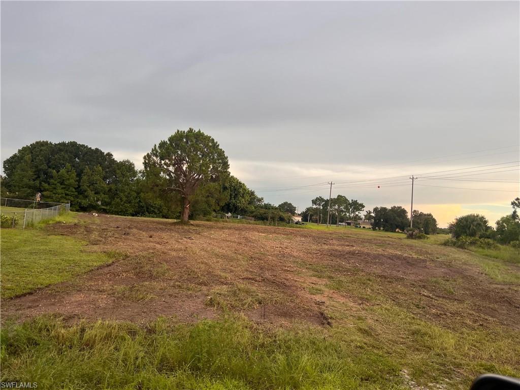 FORT MYERS - Land
