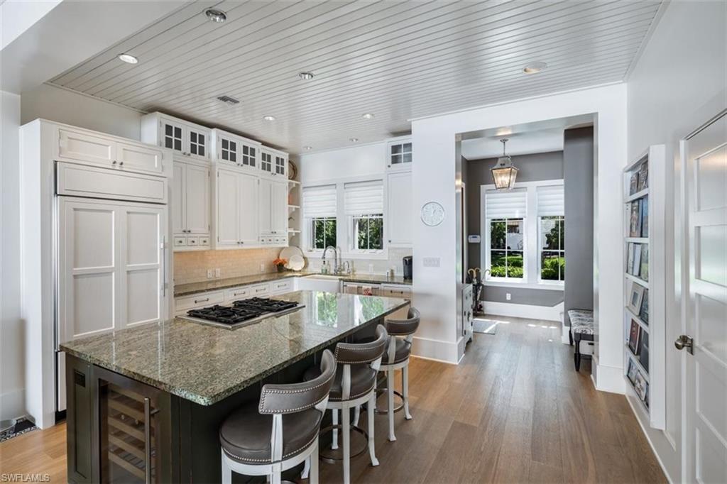 OLDE NAPLES - Residential