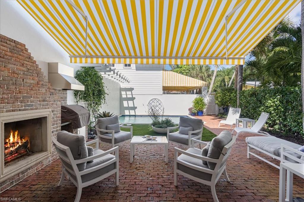 OLDE NAPLES - Residential