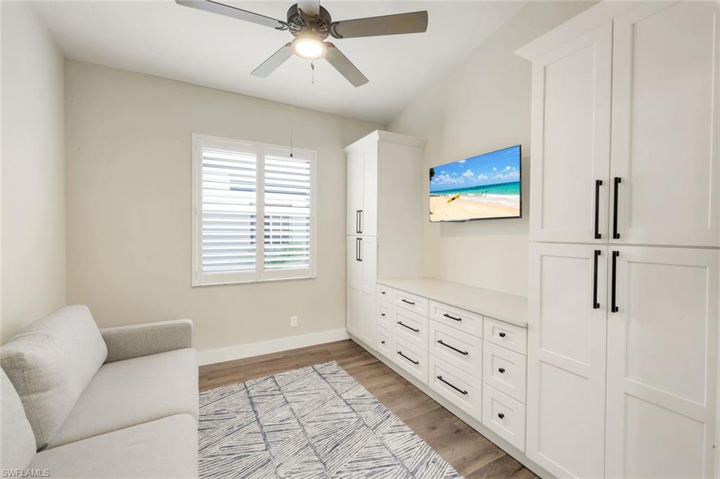 IBIS COVE - Residential