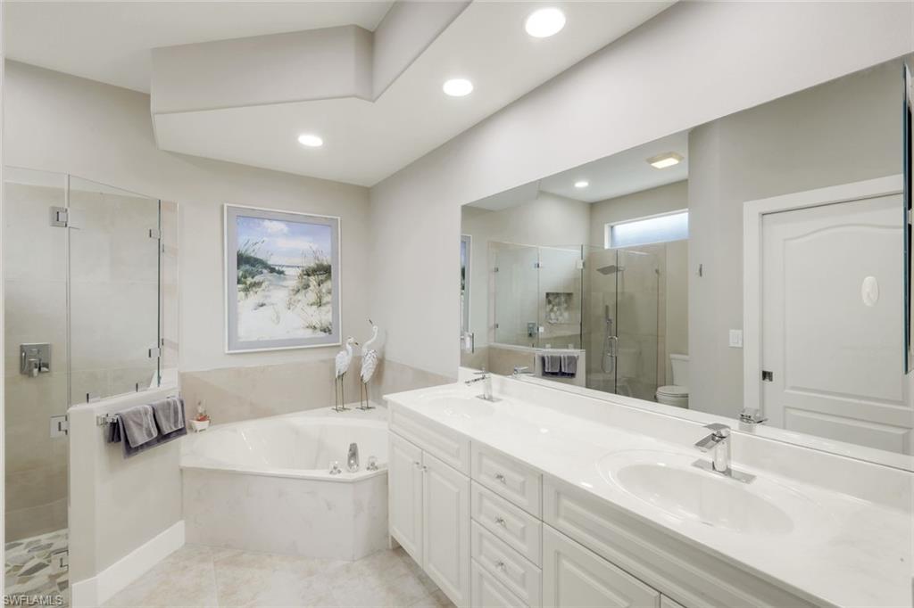 IBIS COVE - Residential