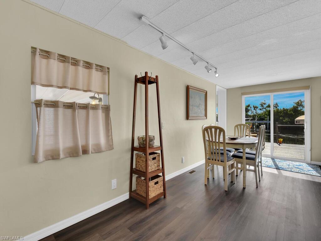 ORANGE HARBOR MOBILE HOME PARK - Residential