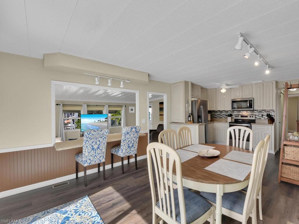 ORANGE HARBOR MOBILE HOME PARK - Residential