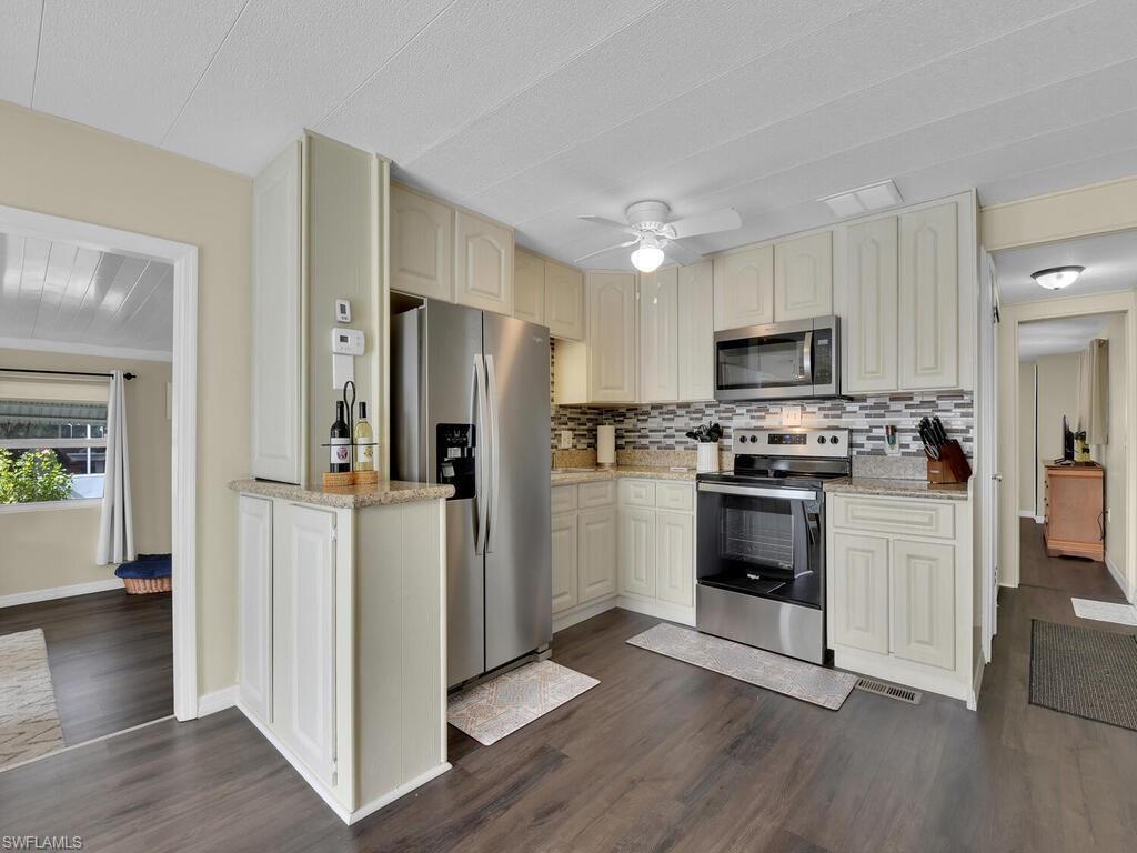 ORANGE HARBOR MOBILE HOME PARK - Residential