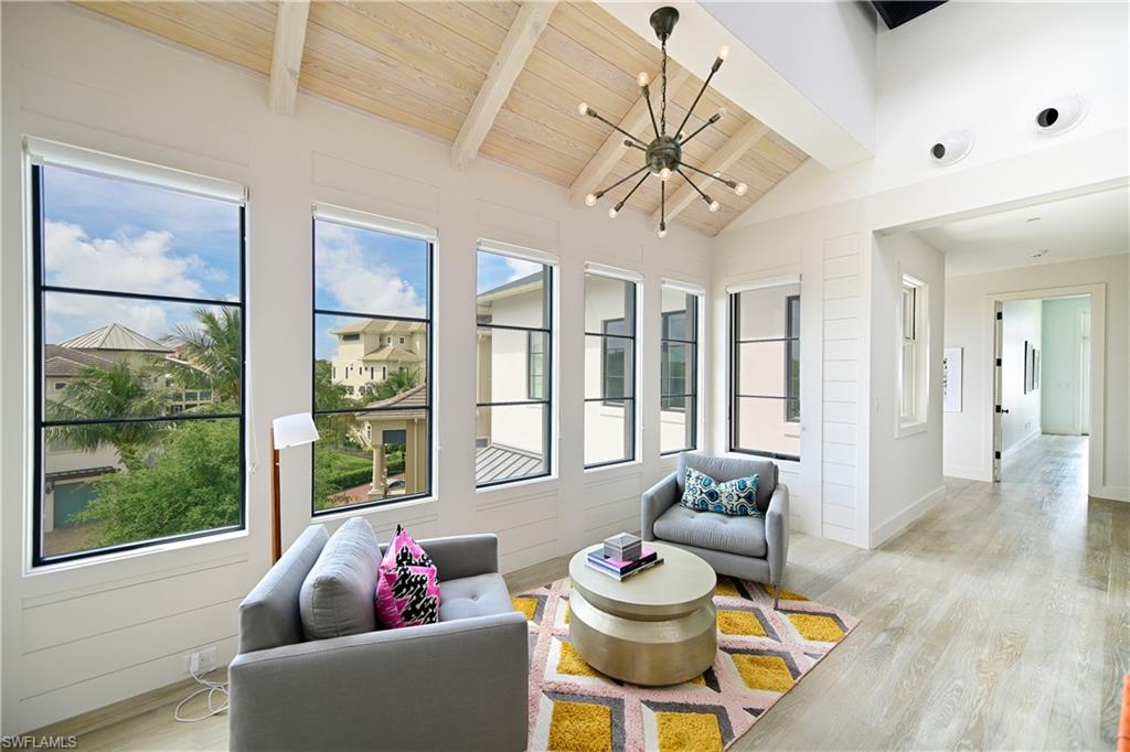 BAREFOOT BEACH - Residential