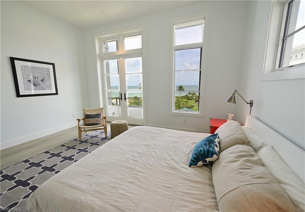 BAREFOOT BEACH - Residential