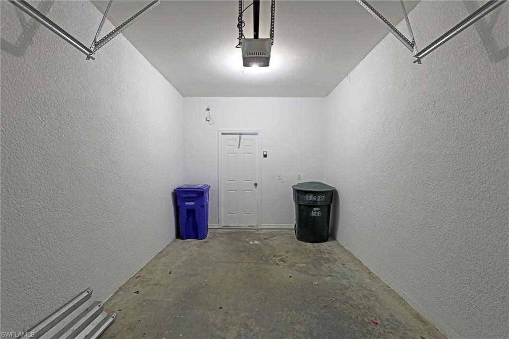 FOREST LAKE TOWNHOMES - Residential Lease