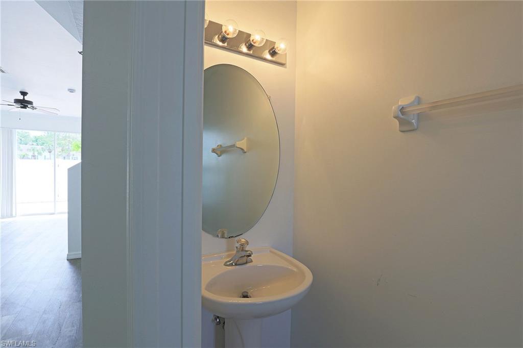 FOREST LAKE TOWNHOMES - Residential Lease